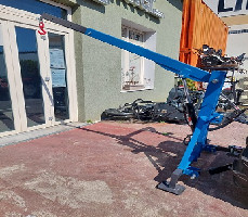 HYDRAULISCHER HEBERKRAN FÜR TRAKTOREN