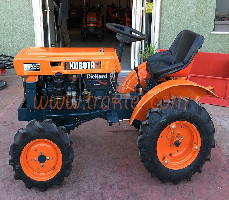KUBOTA B6000