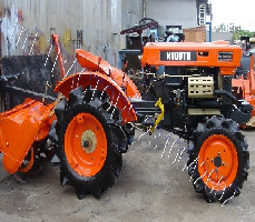 KUBOTA B6000