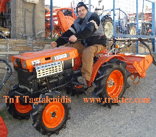KUBOTA B7000
