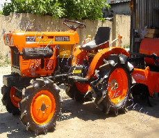 KUBOTA B7001