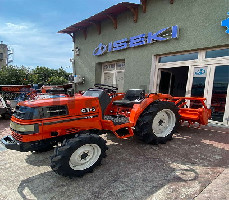 KUBOTA GT5