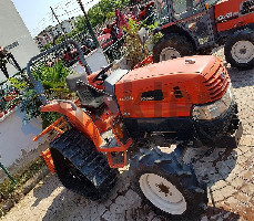 KUBOTA KL330