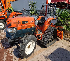 KUBOTA KL330