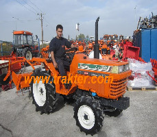 KUBOTA L1-20