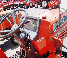 KUBOTA L1-245