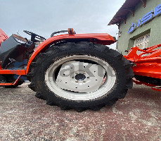 KUBOTA SATURN X24