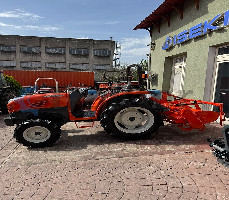KUBOTA T265