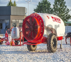 ANBAUSPRITZE AGRON 1000L SCHIEBEN MIT TURBINE Base Pump DELTA 125 TS VA Udor Italia