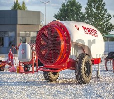 SQUIRTER SPREYER AGRON 1000L SCORREVOLE CON TURBINA Base Pump DELTA 125 TS VA Udor Italia