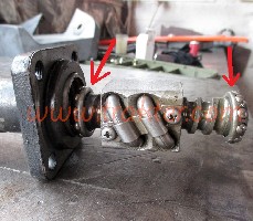 BEARING STEERING WHEEL TOP & BOTTOM TnT