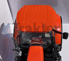 KUBOTA TRAKTOR MINIATUR